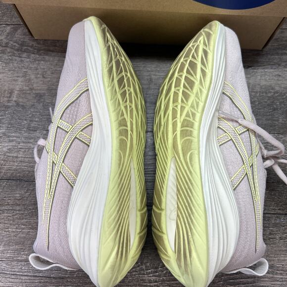 ASICS Gel-Cumulus 27 Women's Running Shoes Size 8 USED- Mineral Beige/yellow - Picture 6 of 9